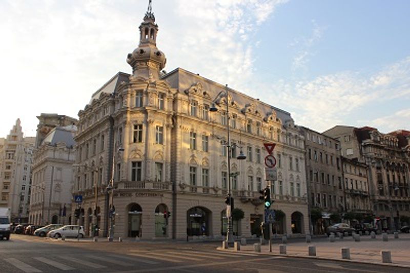 Die "Celea Victorei" in Bukarest - Grand Hotel Continental