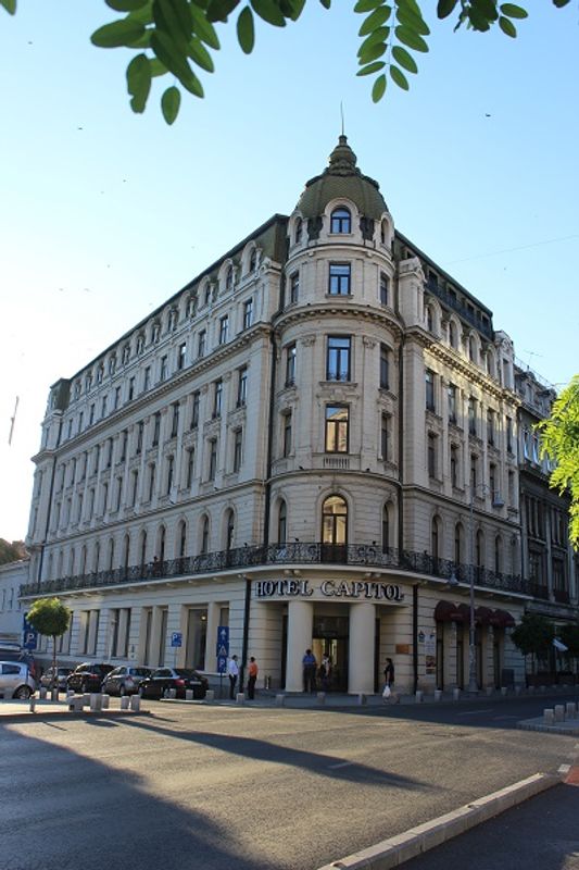 Capitol Hotel ***   an der Straße "Celea Victoriei" im Zentrum von Bukarest