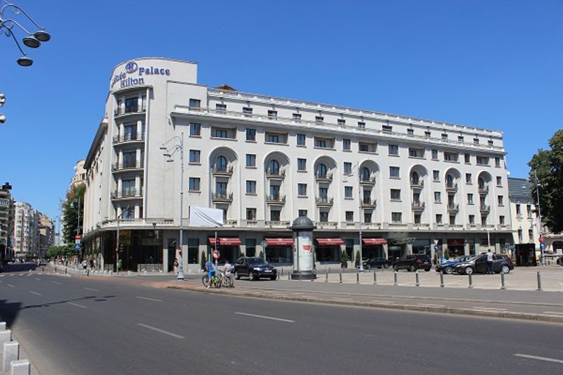 Athenee Palace Hilton Bucharest *****an  der Straße "Celea Victoriei" im Zentrum von Bukarest