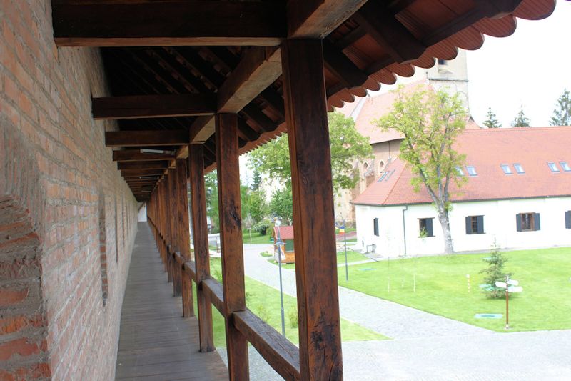 Innengang an der Außenmauer der Festung von Targu Mures