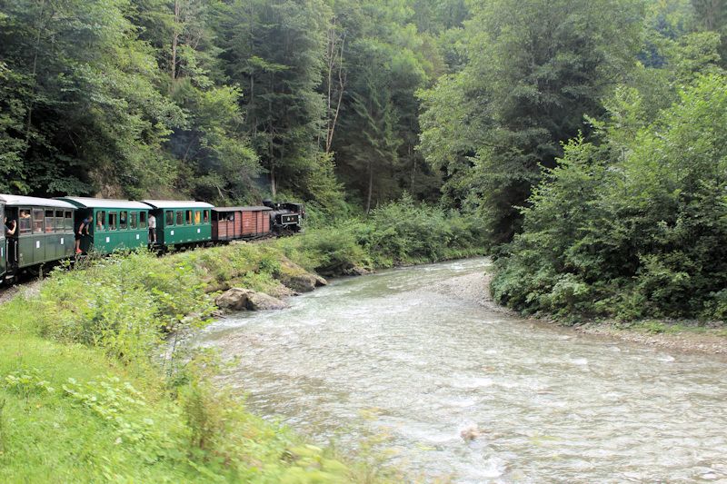 Fahrt mit der Wassertalbahn (Mocănița)